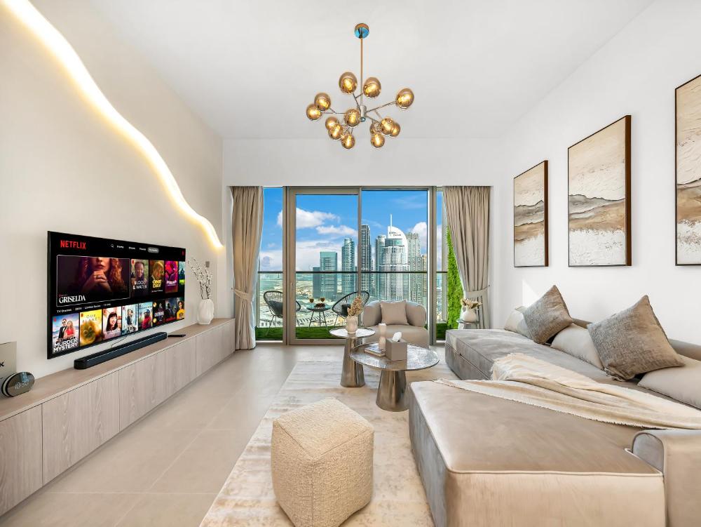 SmartStay at Grande Signature - Burj Khalifa View - 5 min Dubai Mall - Downtown Dubai - Brand New Lu