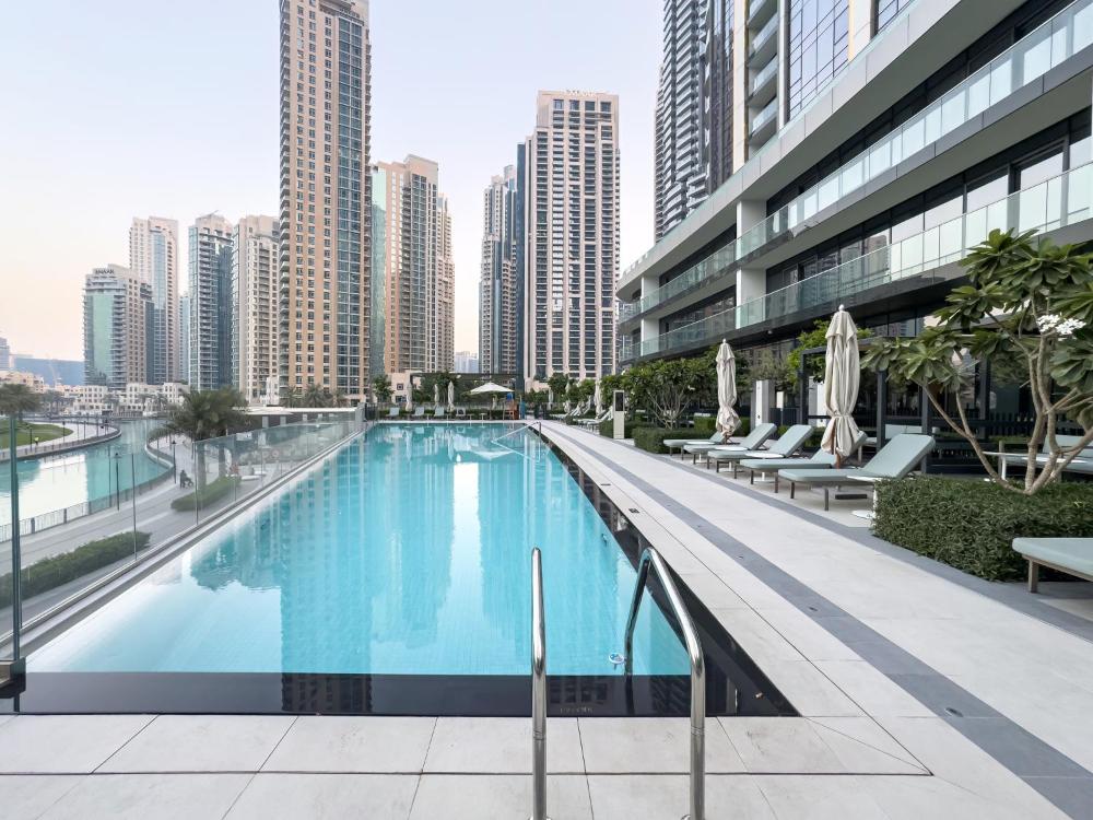 SmartStay at Grande Signature - Burj Khalifa View - 5 min Dubai Mall - Downtown Dubai - Brand New Lu