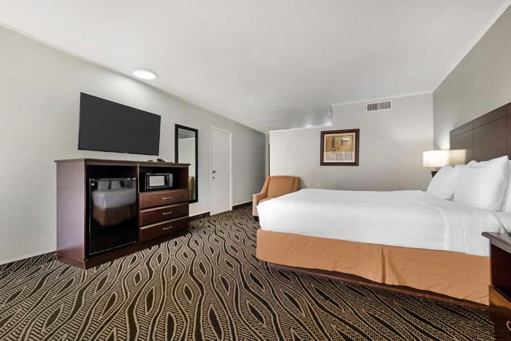 Room image 3