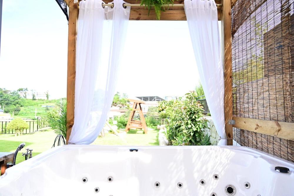 goseung luceluna pension