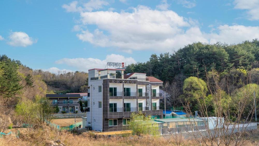 samcheok aramaru pension