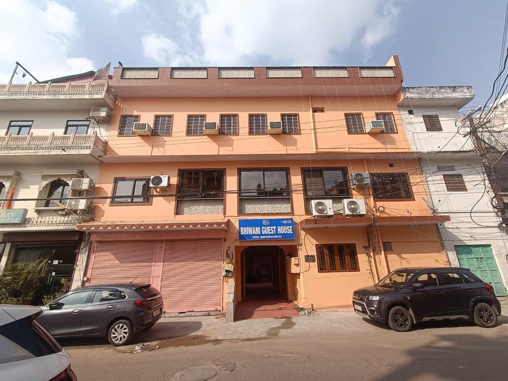 Bhiwani Guest House