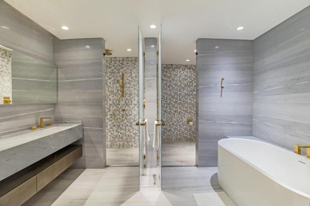 Luxury 3BDR Apartment, Pool & Beach Access