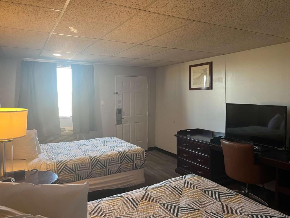 studio6 borger tx boom town