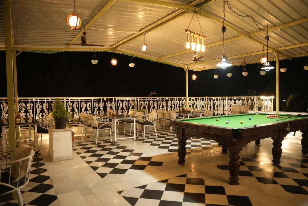 Hotel Karohi Villa