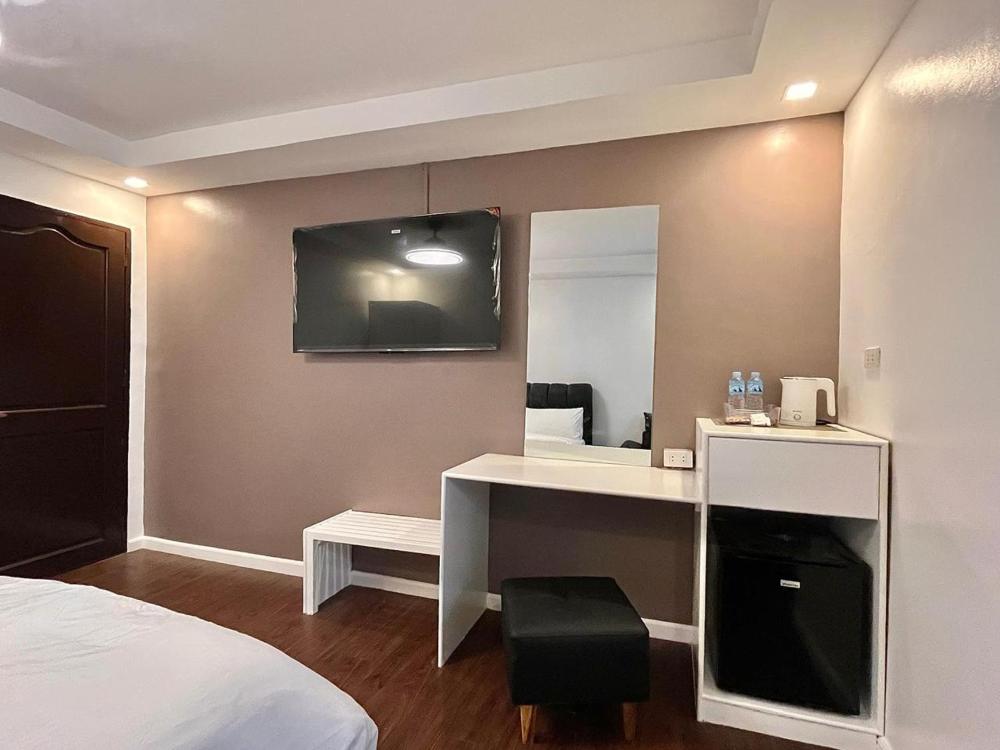 vincent resort hotel