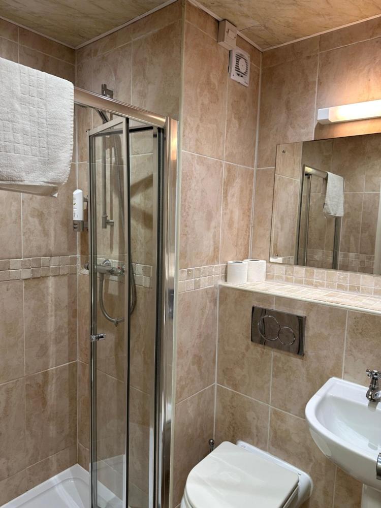 Room Image 4