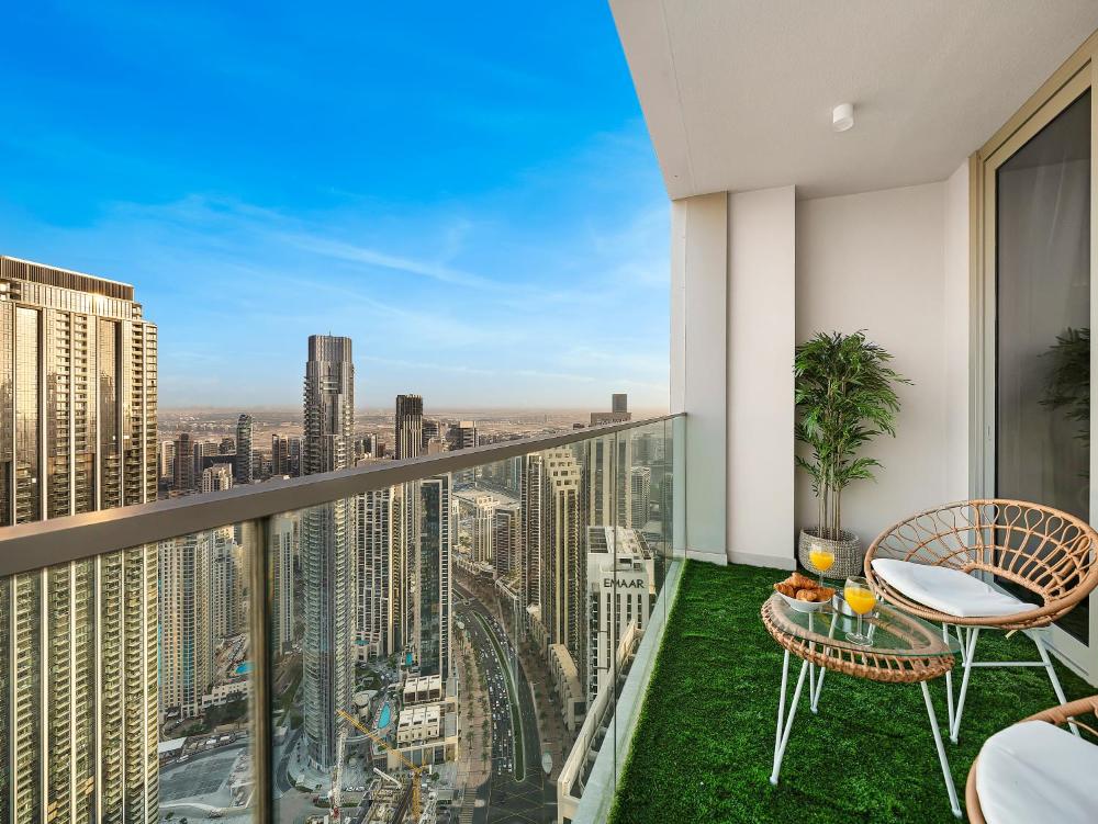 Panoramic Downtown & Fountain views from High Floors at Forte by Propigo