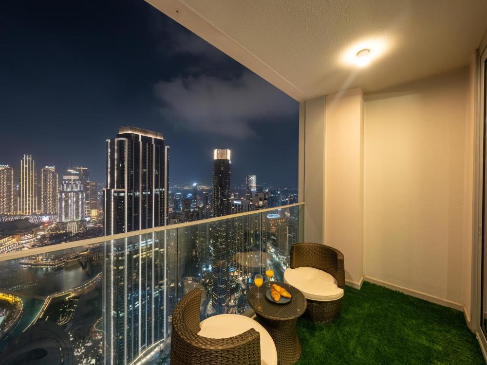 Panoramic Downtown & Fountain views from High Floors at Forte by Propigo