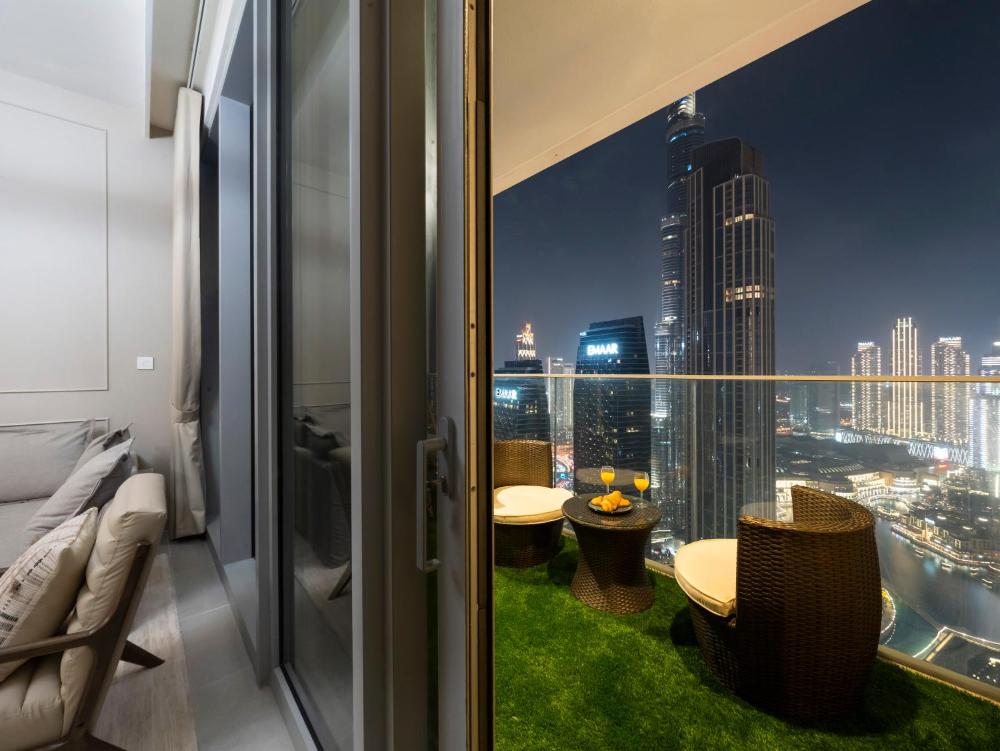 Panoramic Downtown & Fountain views from High Floors at Forte by Propigo
