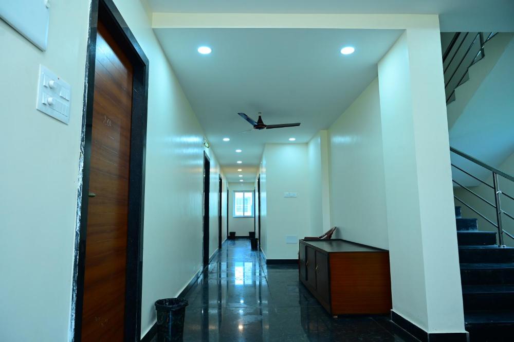 Vaarahi Guest Inn