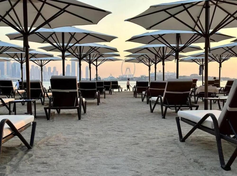 First Class Apartments in Seven Palm with direct Access to the West Palm Beach and Nakheel Mall