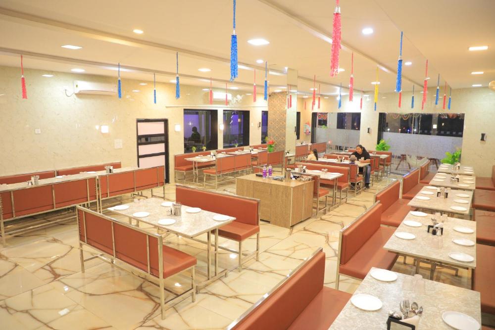 Neelkanth Hotel And Restaurant