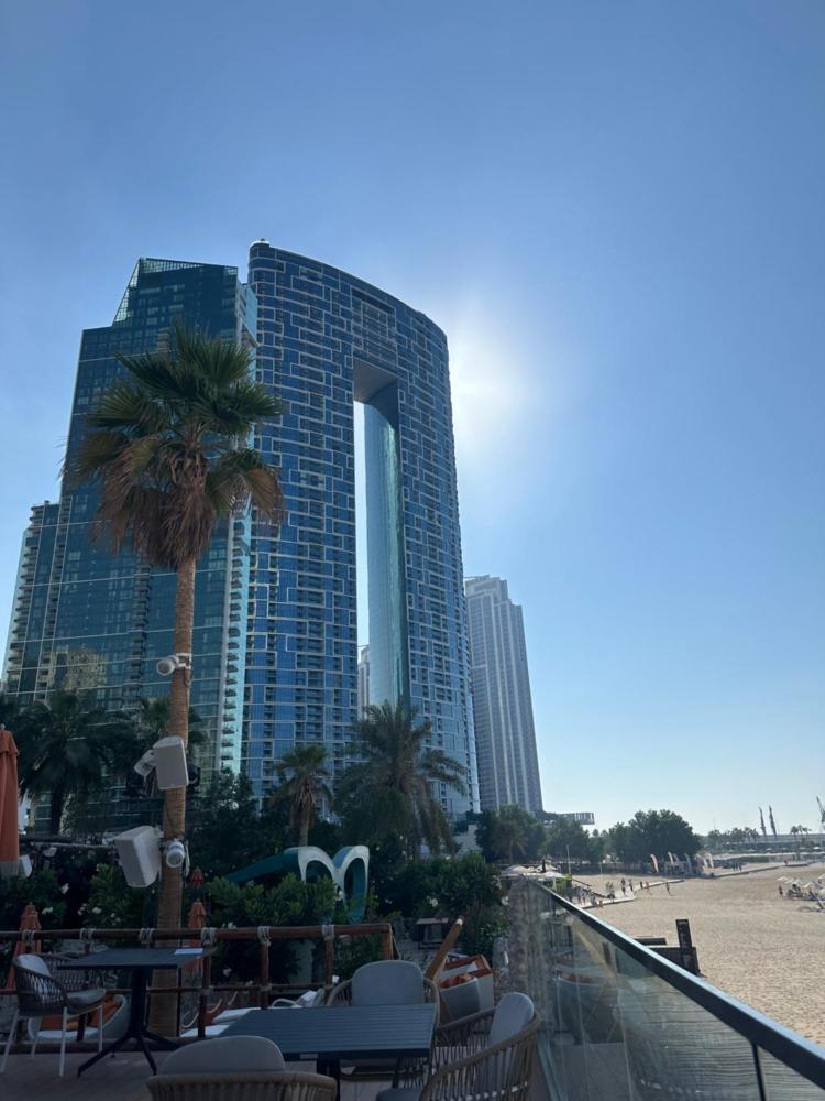 Stunning 5* 4BR-Oceanfront-Apartment