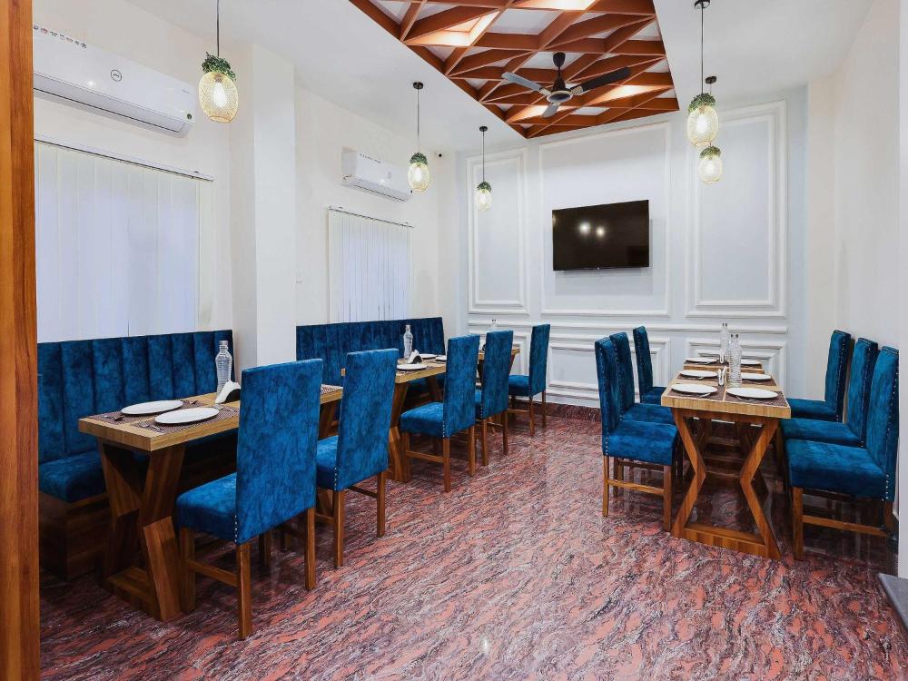 Townhouse Royal Inn