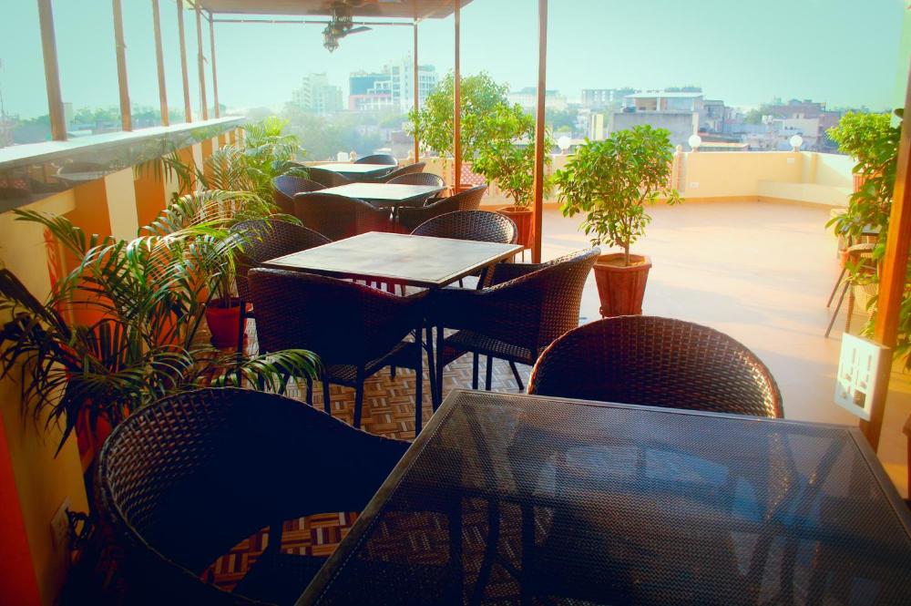Hotel H R Palace