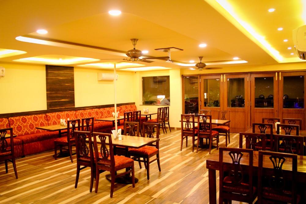 Hotel H R Palace