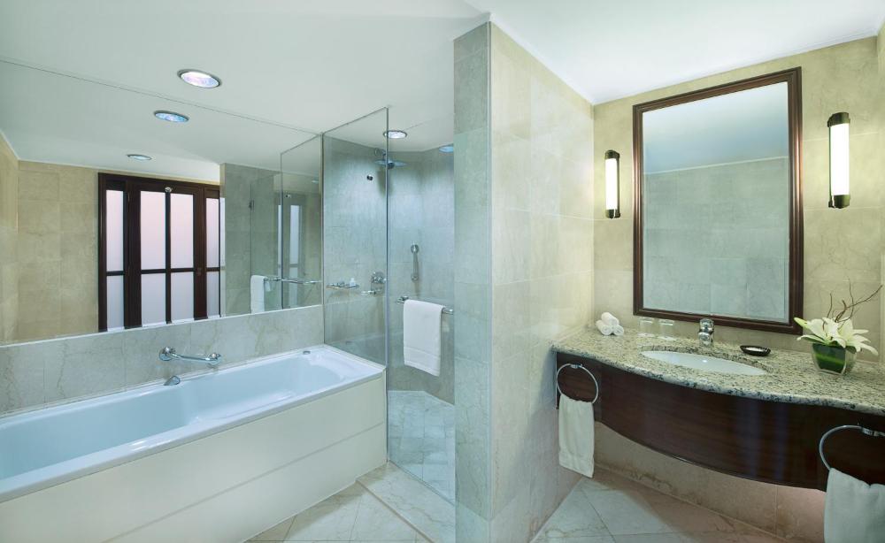 Connaught Palace Hotel