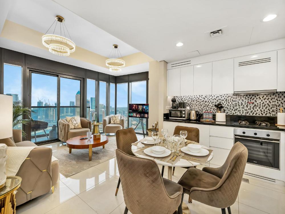 Lux Apartments in BusinessBay, Canal views, Great Location