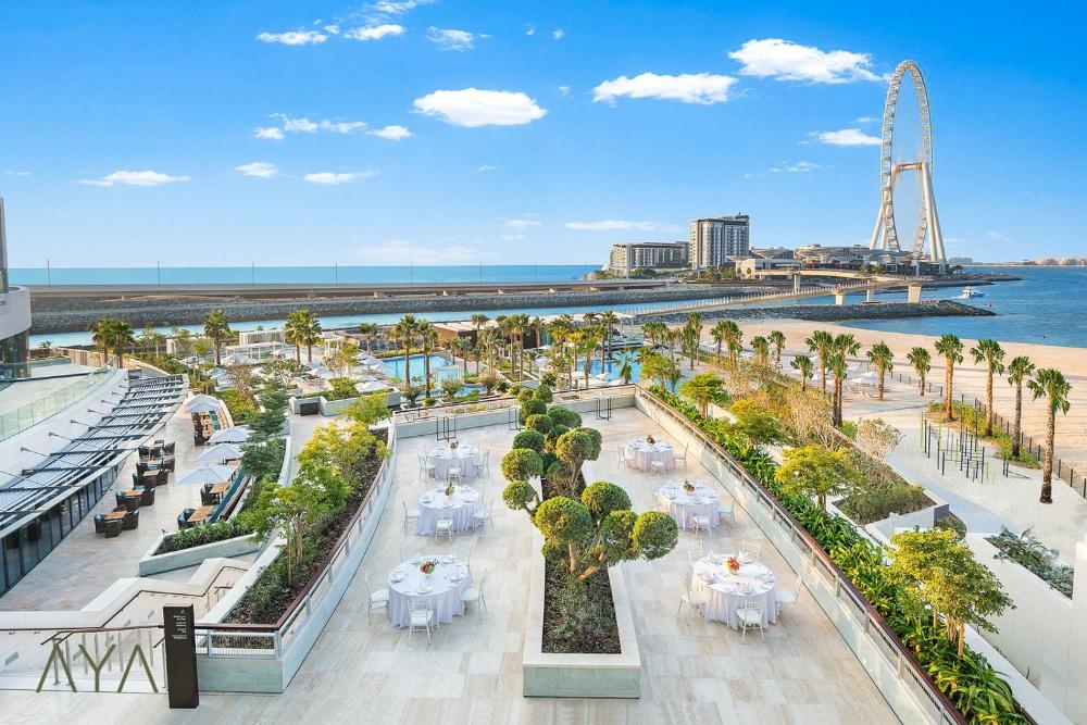 Jumeirah Gate Tower 1 - Stylish Apartment with Pool & City Views By AYA Boutique