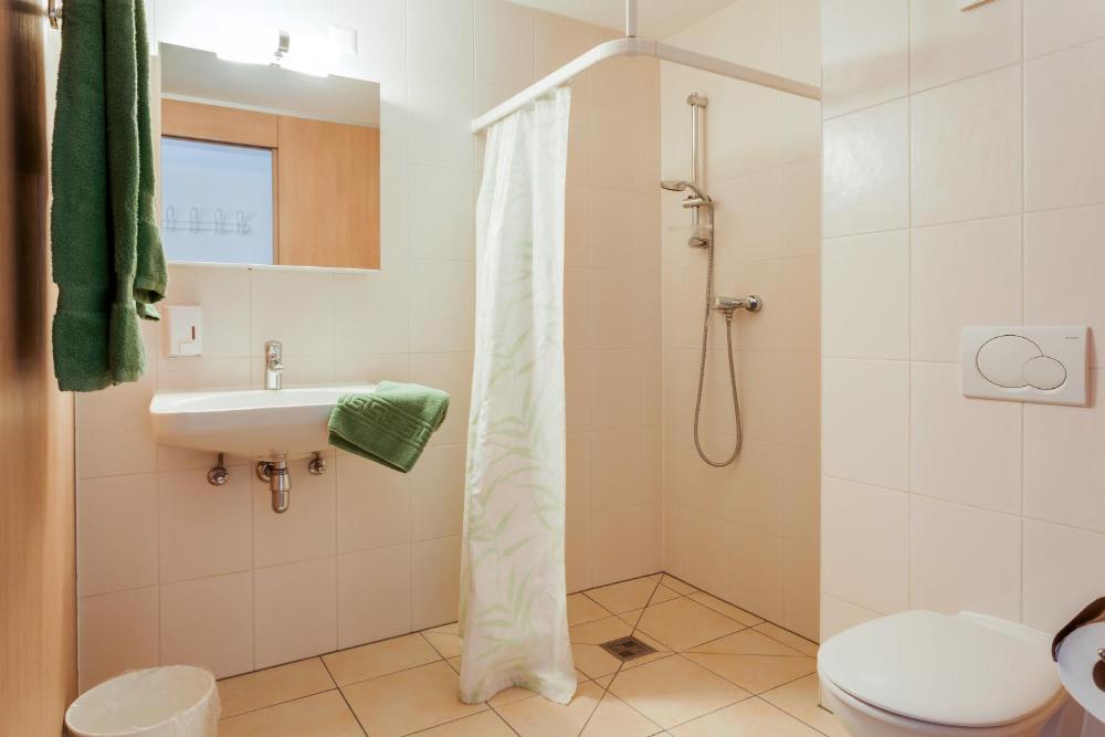 Room image 2