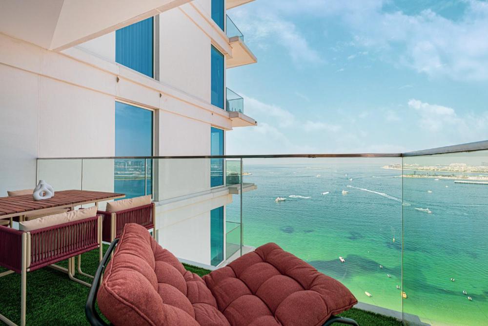 La Vie in JBR! Private Beach! Excellent Apartments!