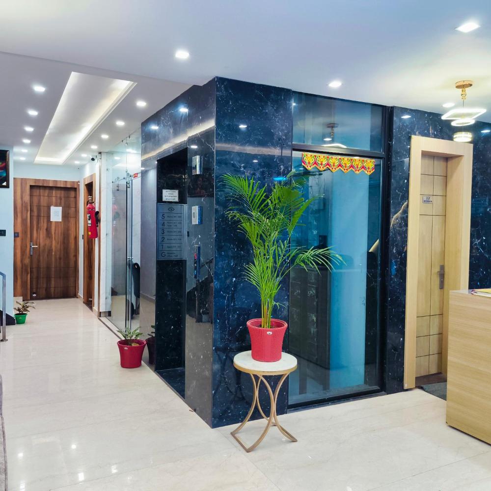 Hotel Vaidik Ganga, Near Parmarth Niketan