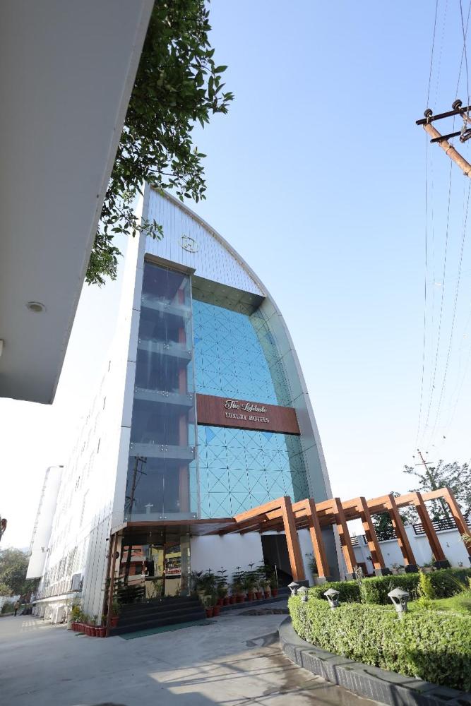 THE LATTITUDE LUXURY HOTEL