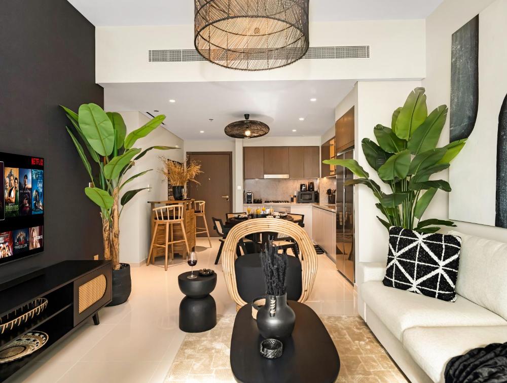 Ultra-Luxury 2 Bedroom Beachfront Escape with Sea Views