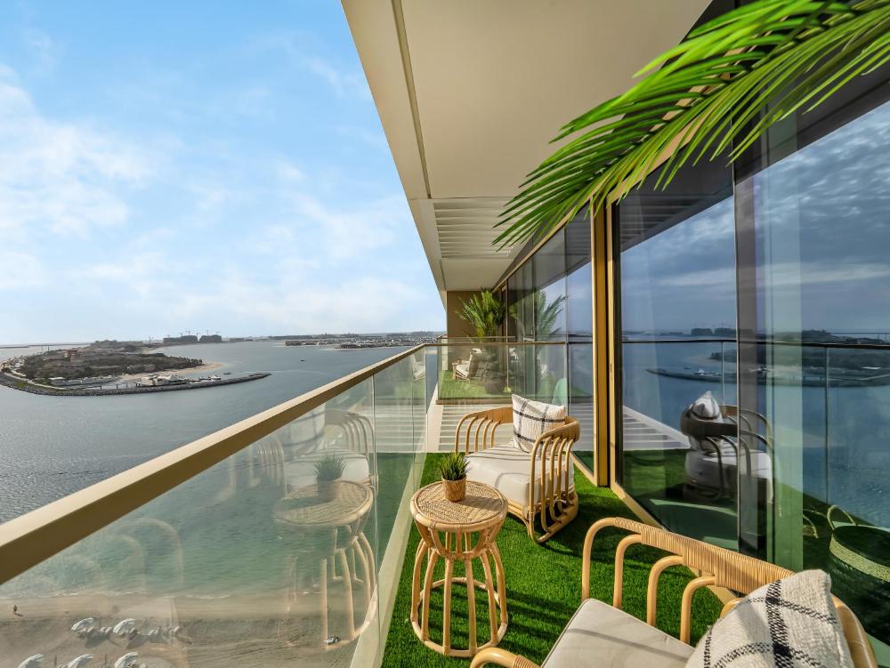 Ultra-Luxury 2 Bedroom Beachfront Escape with Sea Views