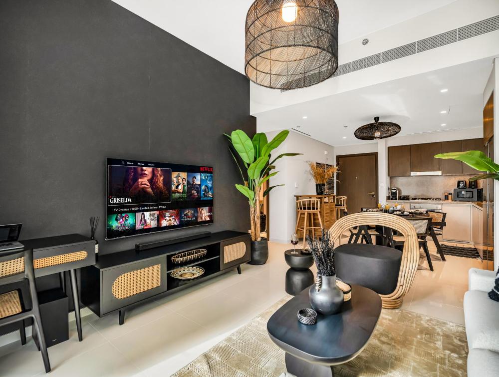 Ultra-Luxury 2 Bedroom Beachfront Escape with Sea Views