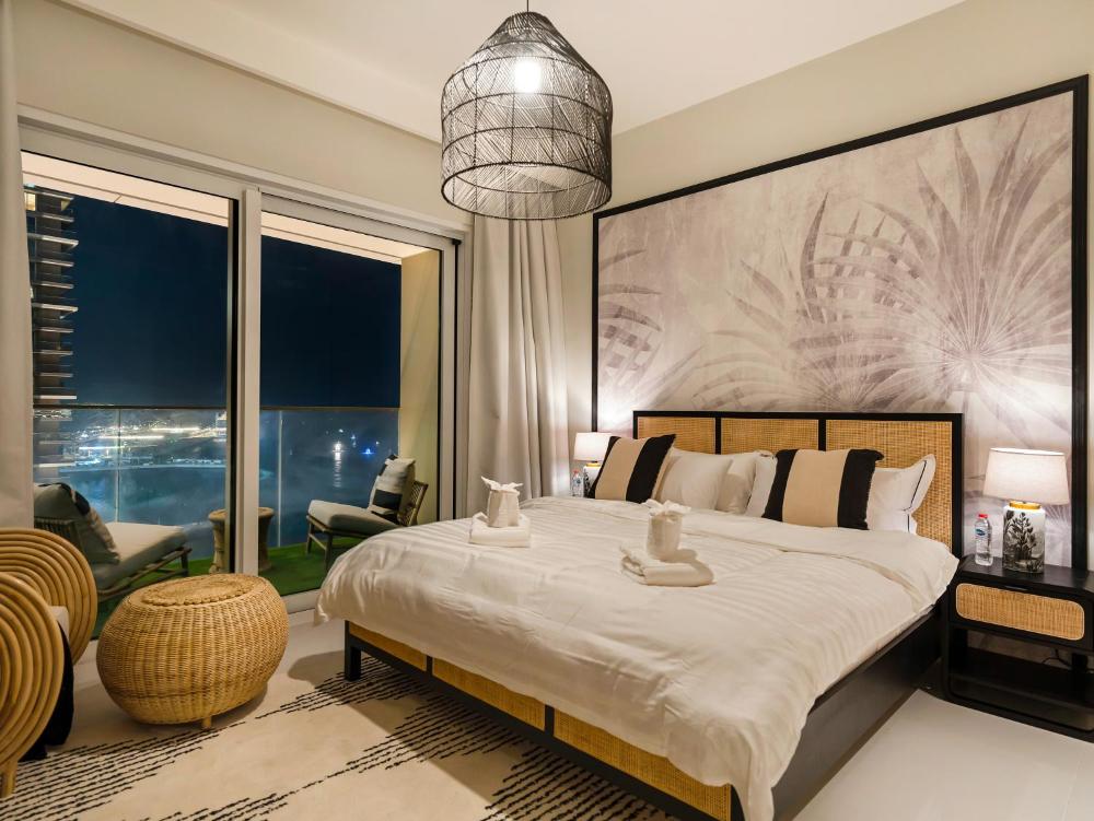 Ultra-Luxury 2 Bedroom Beachfront Escape with Sea Views