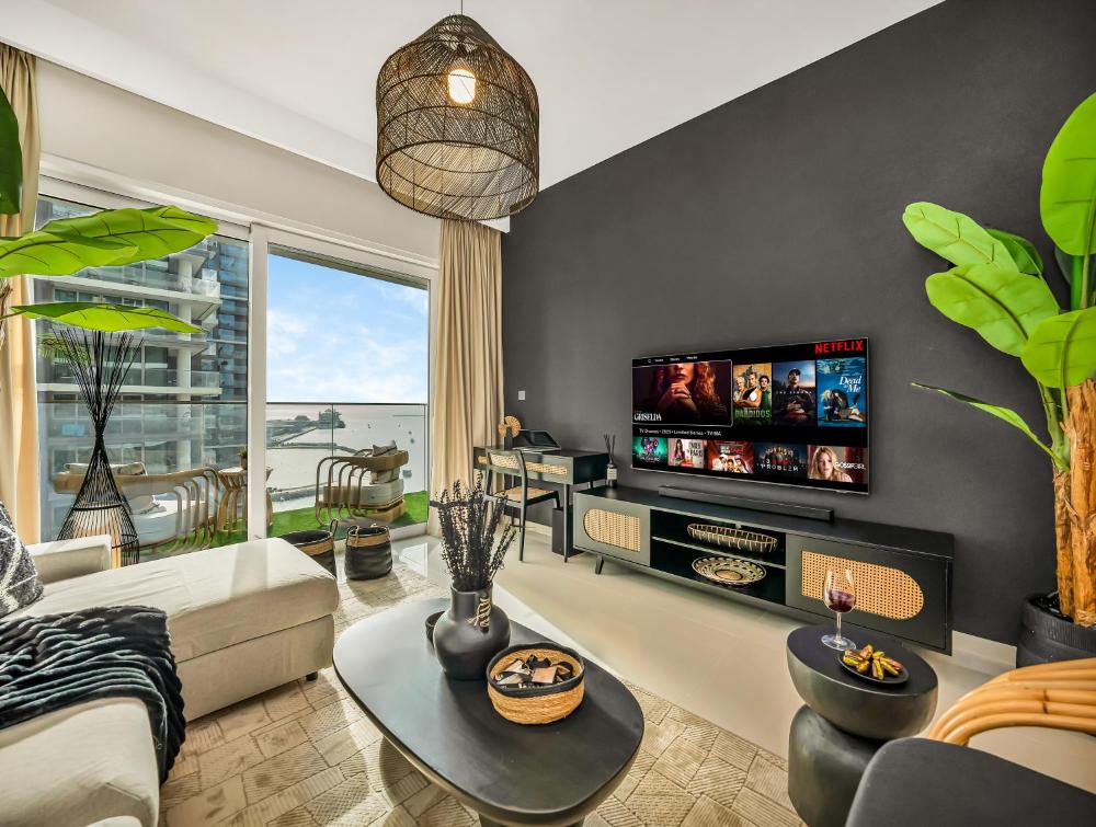 Ultra-Luxury 2 Bedroom Beachfront Escape with Sea Views