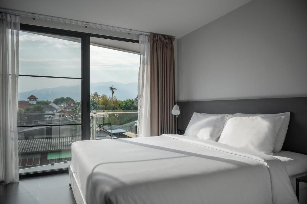 POR 타페 게이트 (POR Thapae Gate )