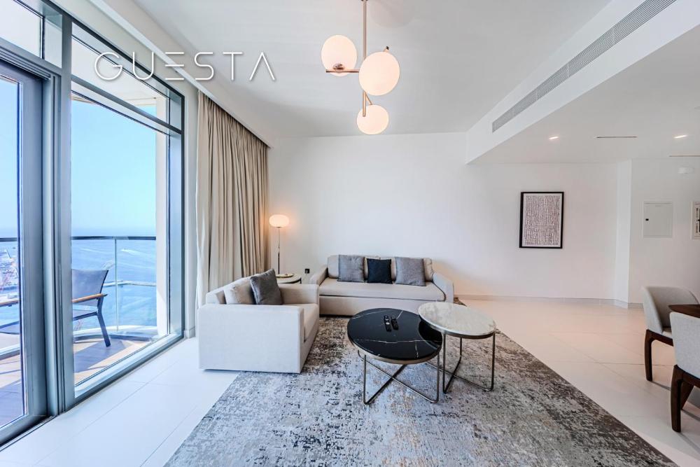 Emaar Beachfront - Marina Vista Tower, Dubai Marina