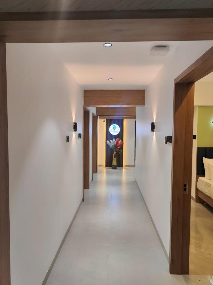 Hotel Vaishnavi Heights,  Solapur