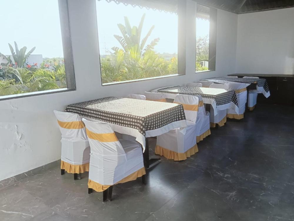 Hotel Vaishnavi Heights,  Solapur