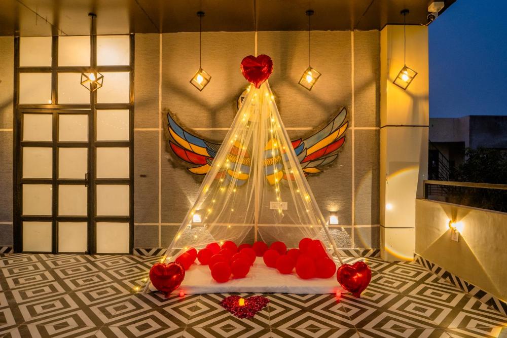 Palm Hotel Mansarovar