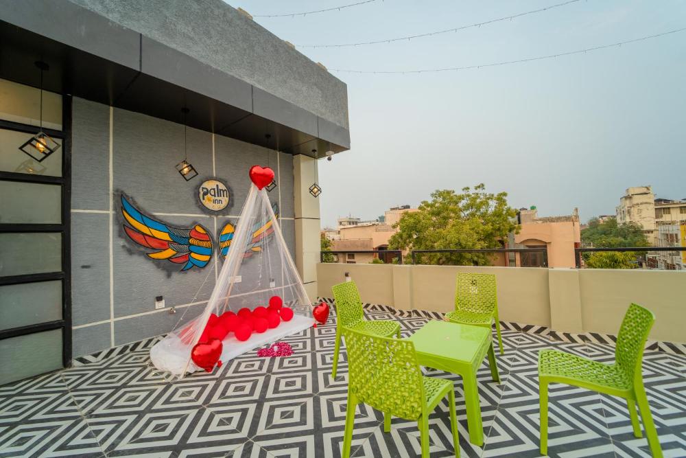 Palm Hotel Mansarovar