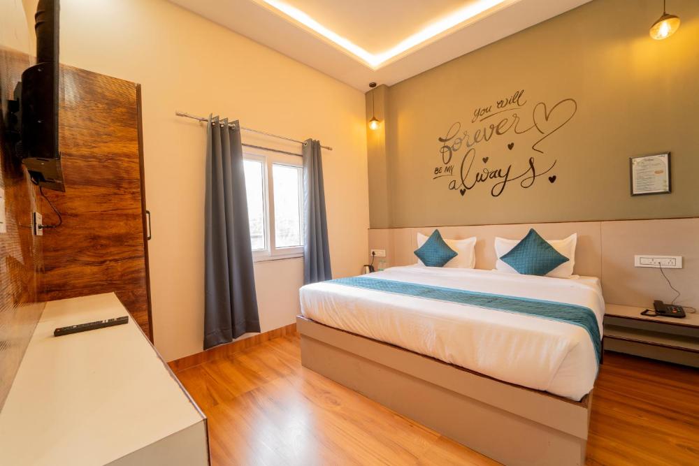 Palm Hotel Mansarovar