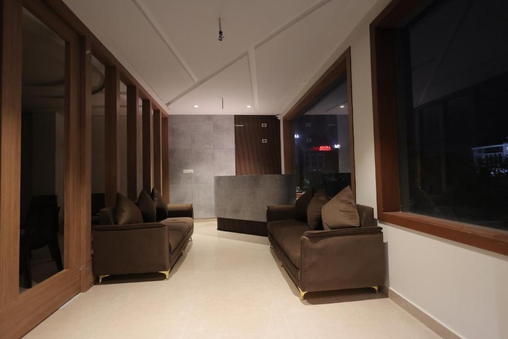 Hotel Regal Palm 