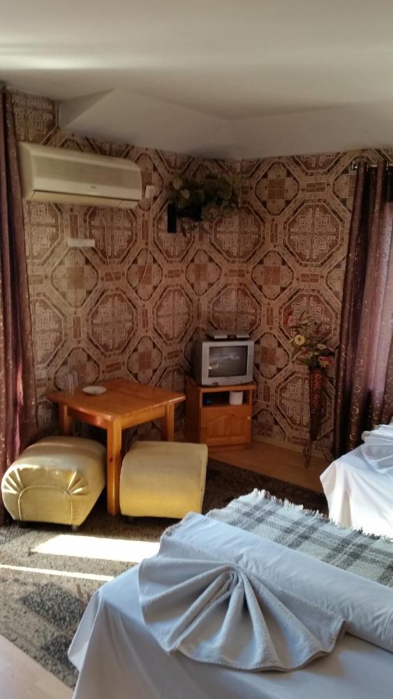 Room image 2