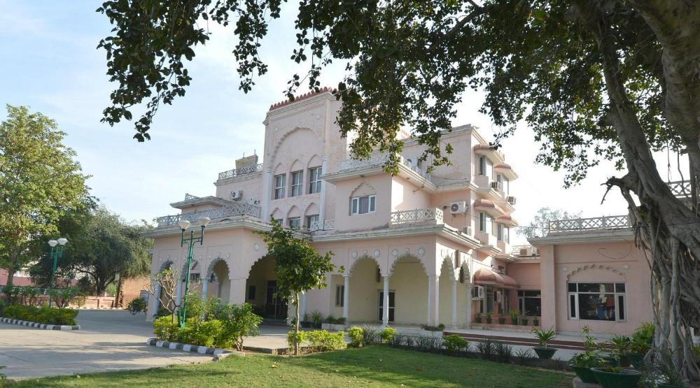 baya tourist resort