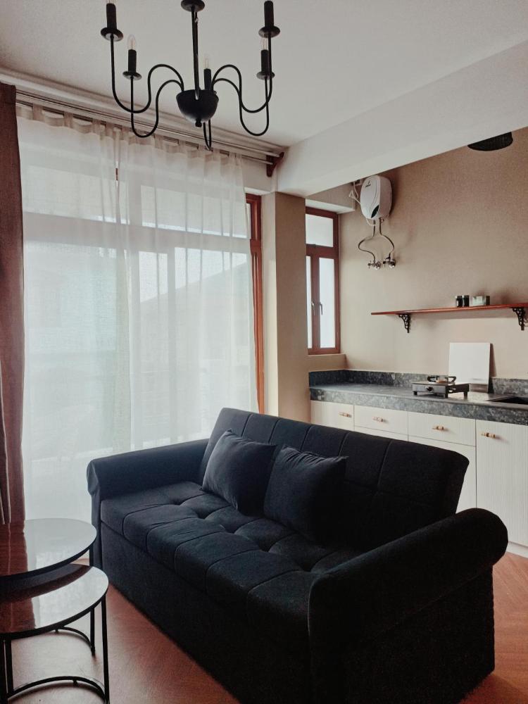 A La Maison