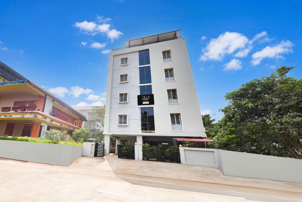 OYO Collection O Kakinada Near JNTU