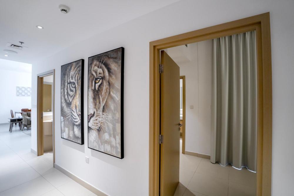 3BR Haven with Burj Views by MagnoliasVHR