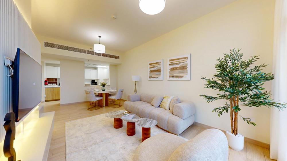 Scenic Canal View Homes - 8 mins to Dubai Mall - Pool & Gym Access