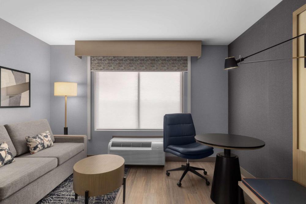 Room Image 3