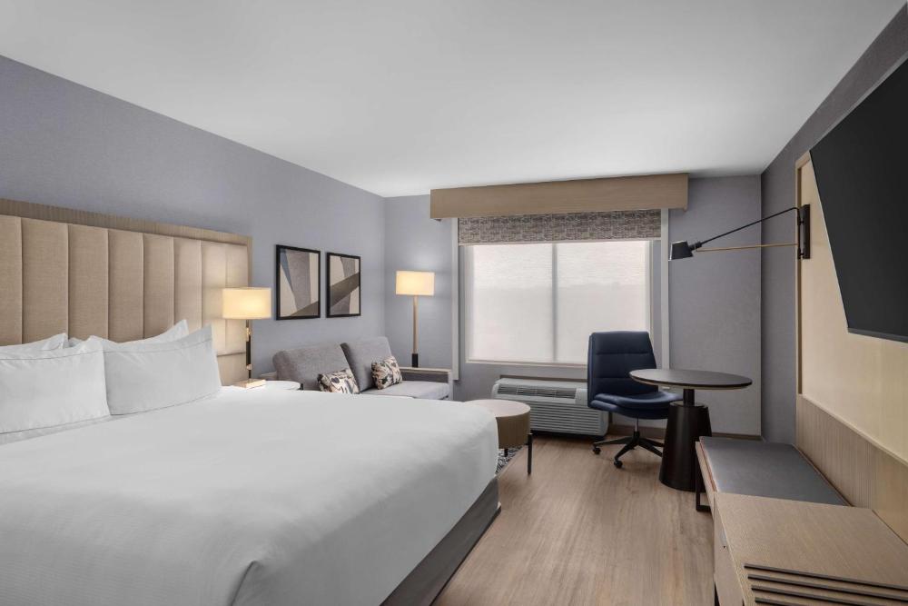 Room Image 5