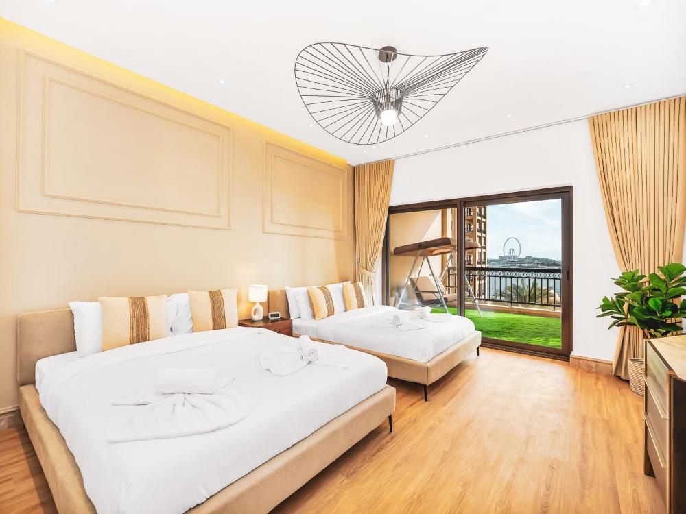 New Fairmont Residence with private beach on PalmJumeirah